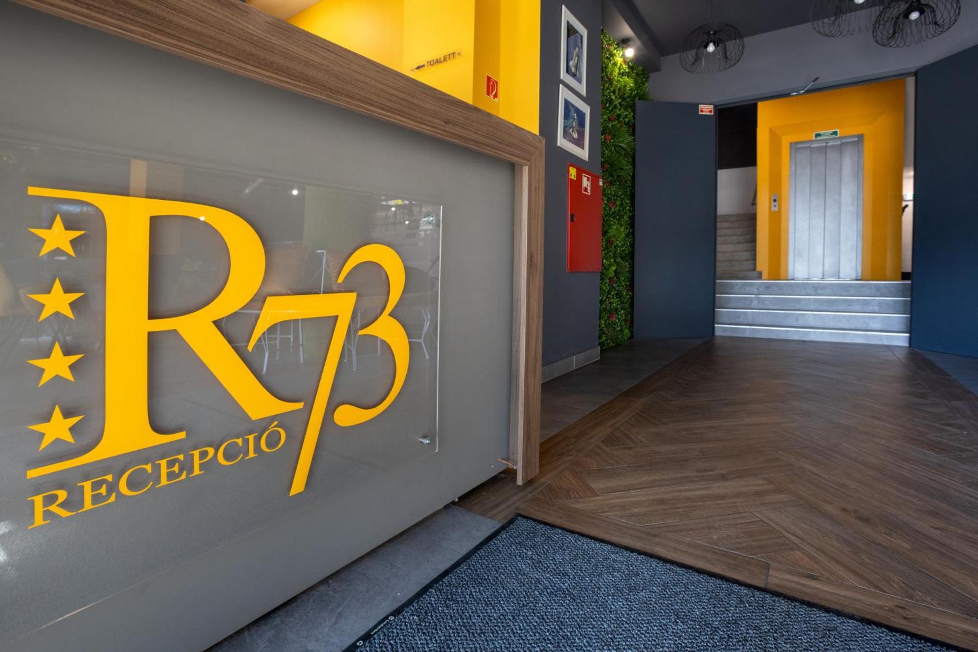 R73 Residences Apartmanhotel 4*