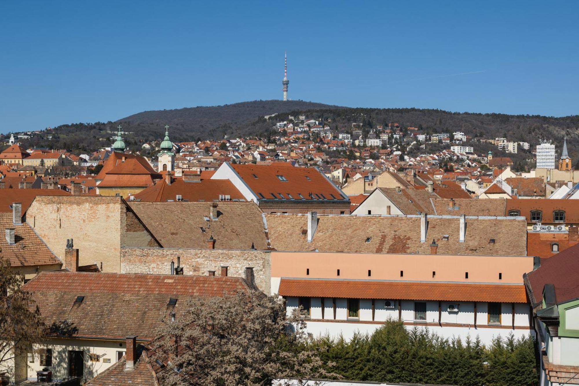 R73 Residences 4* Pécs