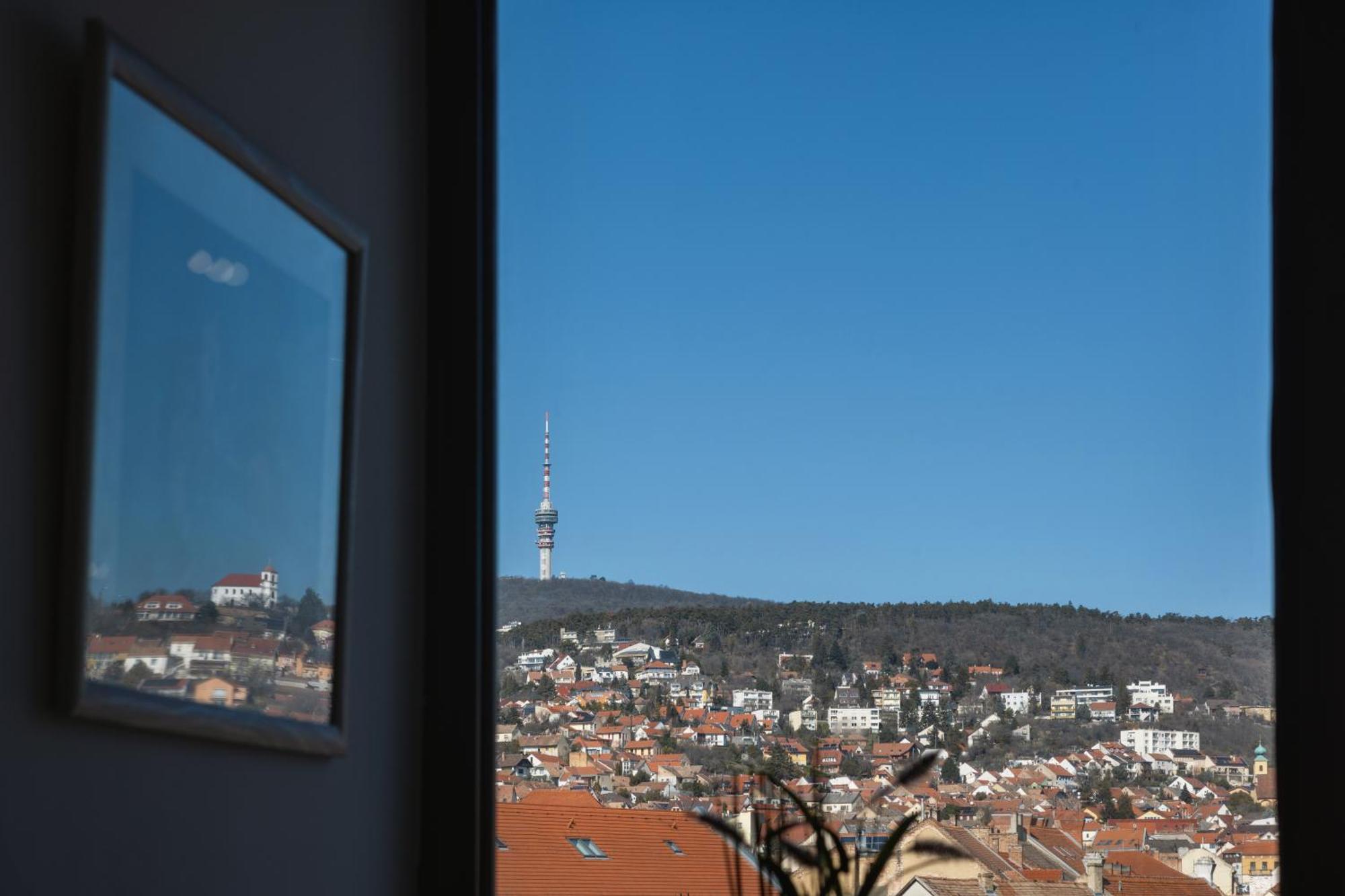 R73 Residences Apartmanhotel 4*