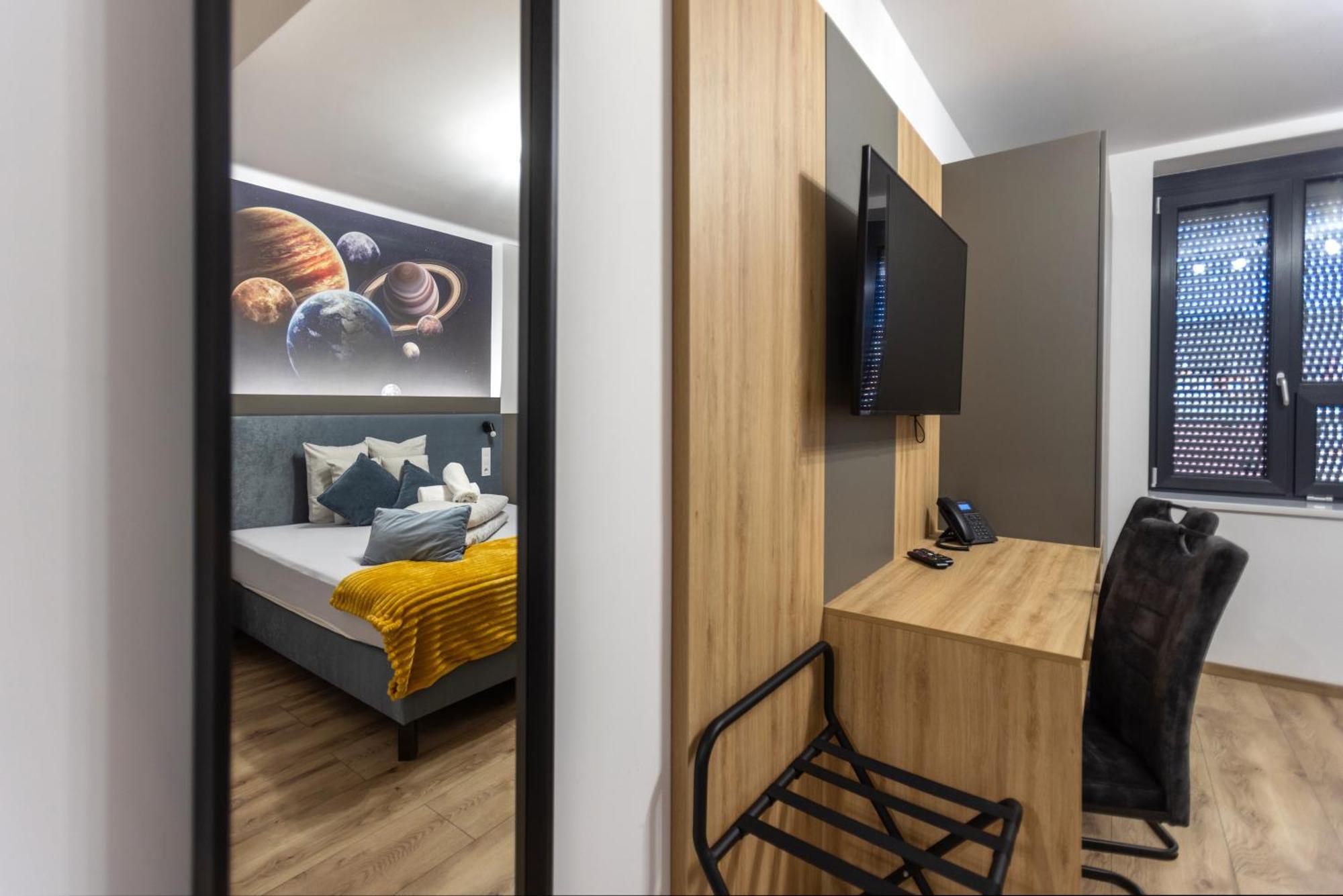 R73 Residences 4*