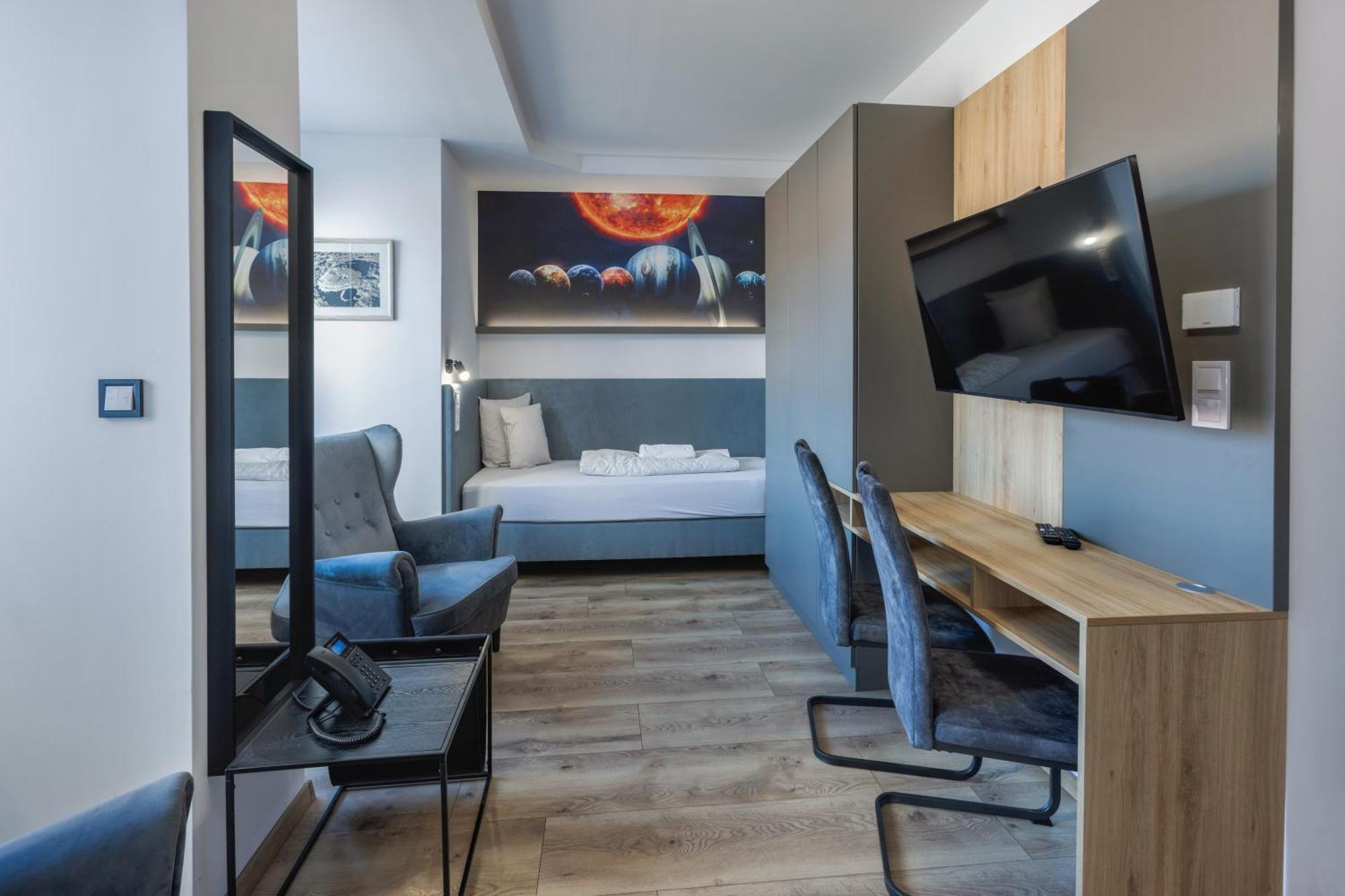 R73 Residences Apartmanhotel 4*